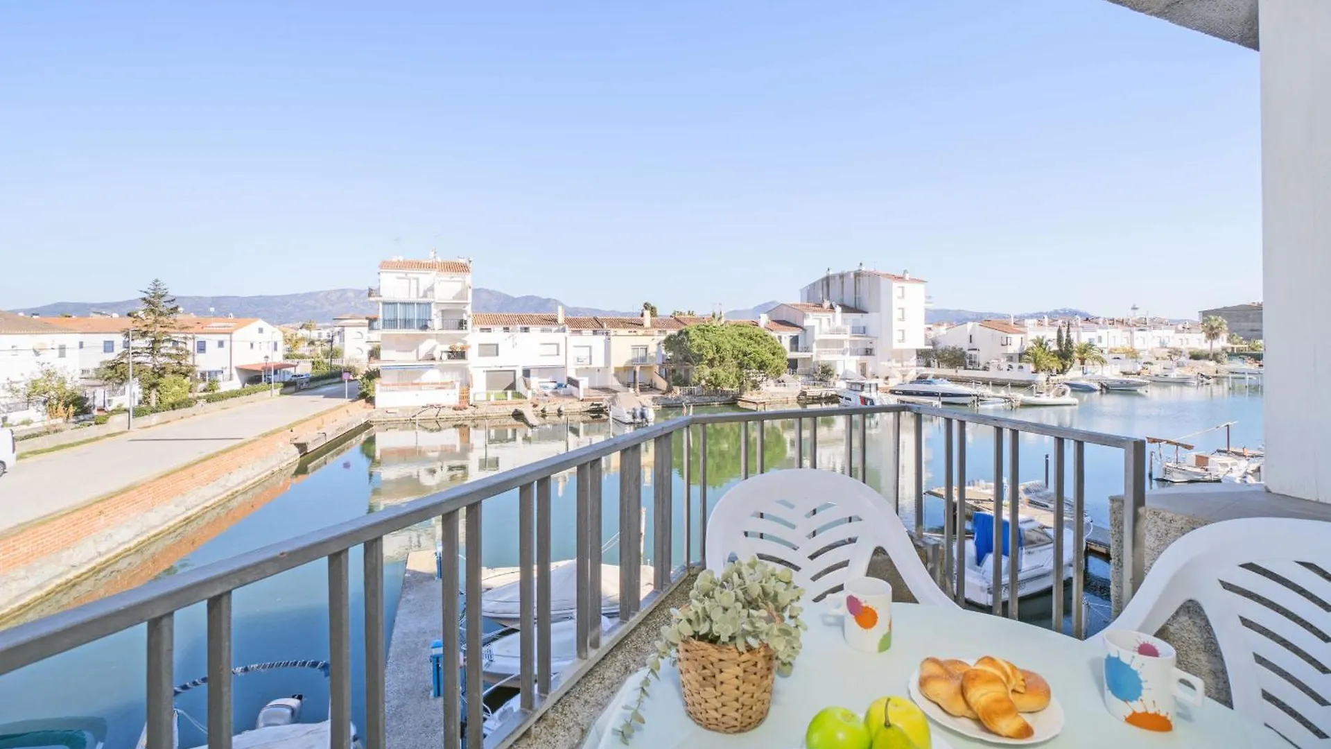 Basic Comfort Apartment Onada 0139 Ampuriabrava 0*,