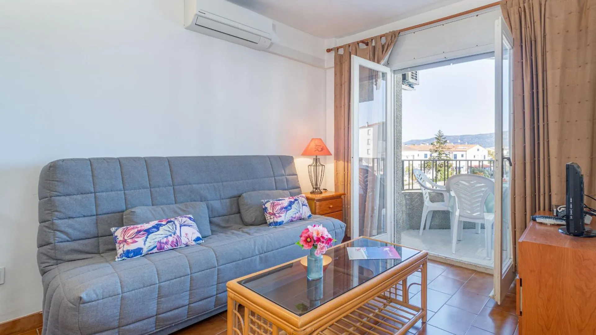 Basic Comfort Apartment Onada 0139 Ampuriabrava
