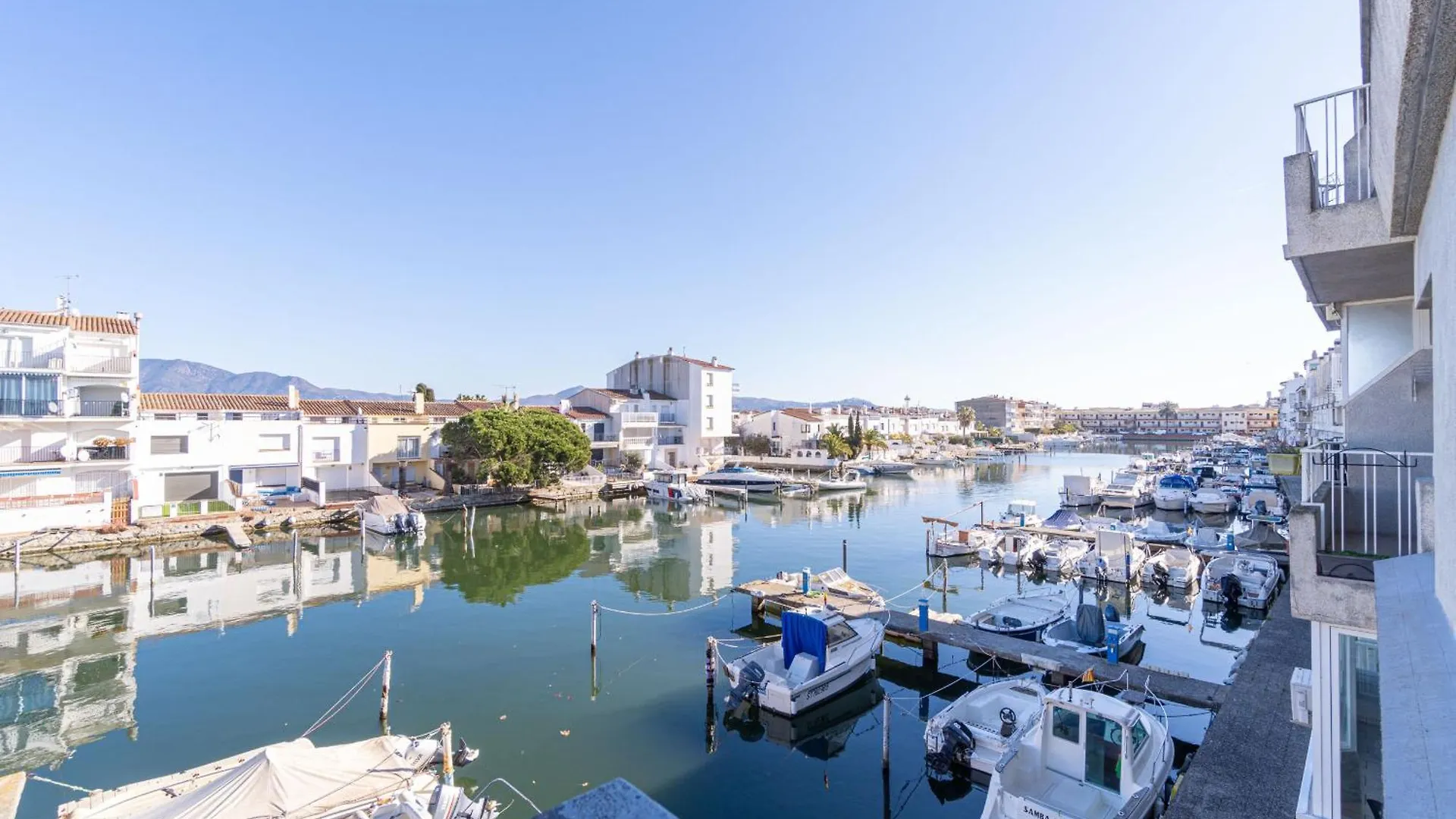 Basic Comfort Apartment Onada 0139 Ampuriabrava